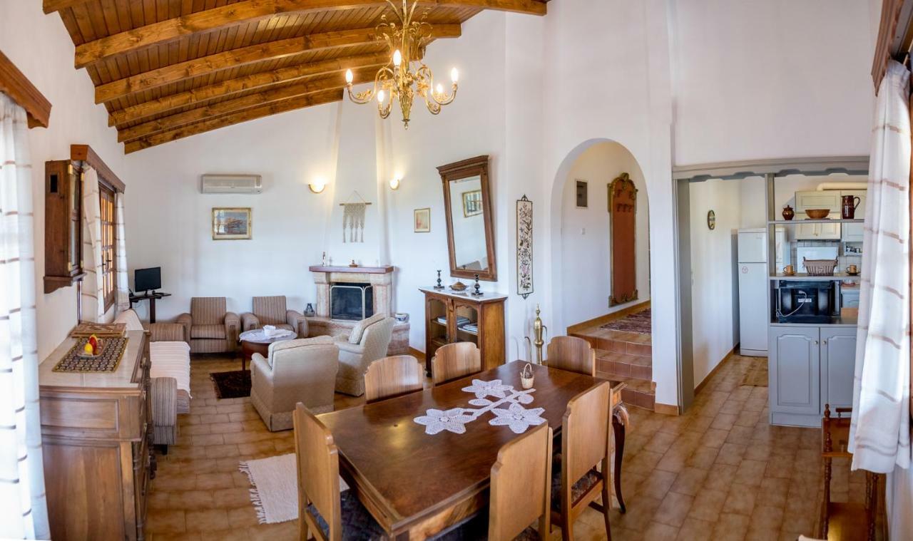 Villa Artjeta Kastrosikia Bagian luar foto